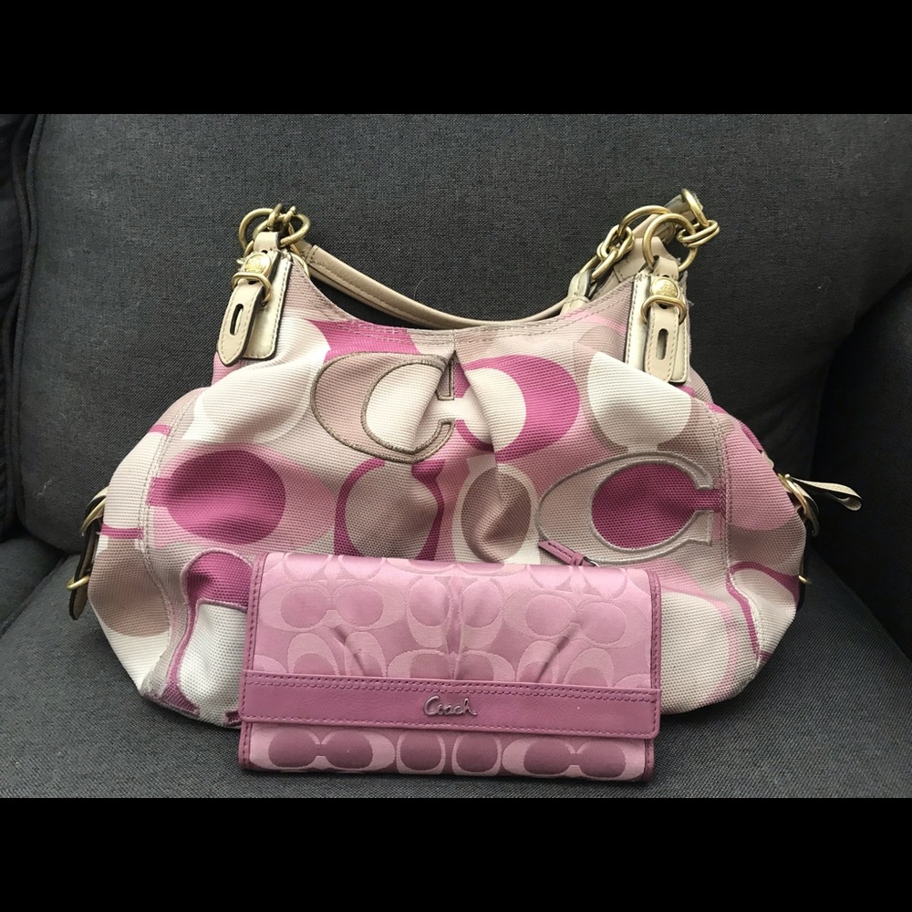 Coach purse and matching wallet